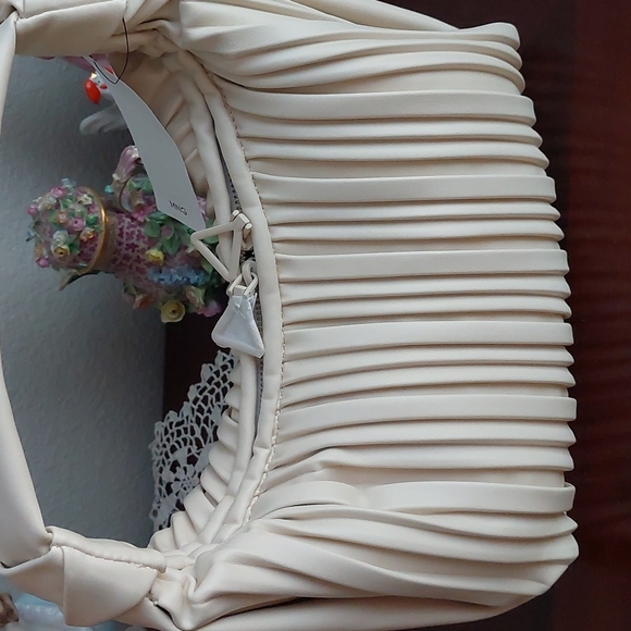 Mango pleated bag - Picture 7 of 14